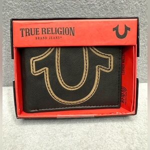 NWT TRUE RELIGION Black Leather BiFold Wallet Mens Stitched Logo RFID Boxed Gift